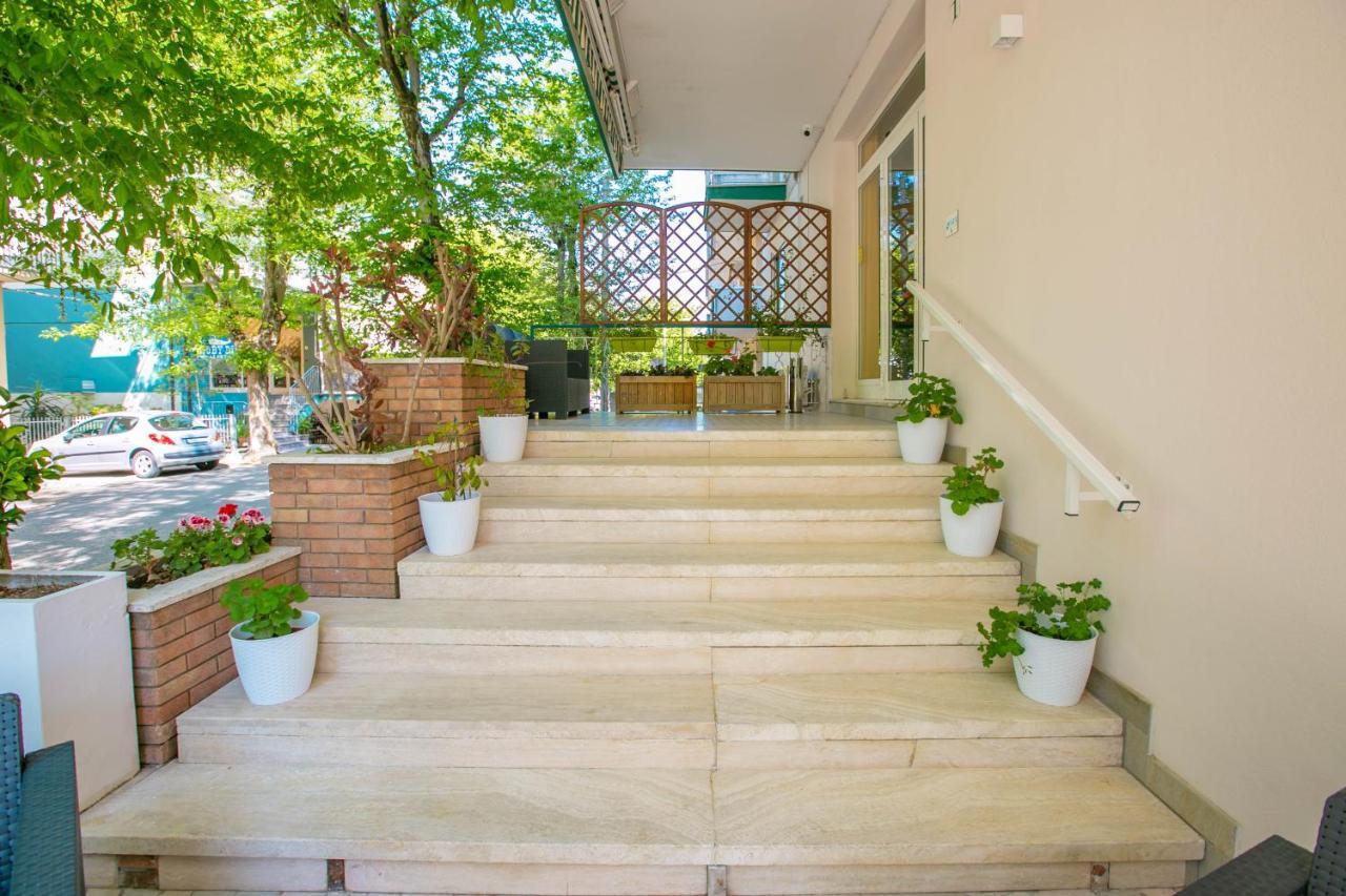 Hotel Mara Ρίμινι Εξωτερικό φωτογραφία